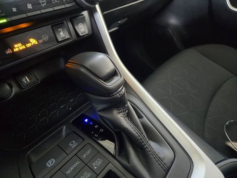 Used 2024 Toyota RAV4 XLE w/ Convenience Package image 20