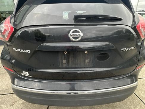 Used 2018 Nissan Murano SV AWD/4WD image 3