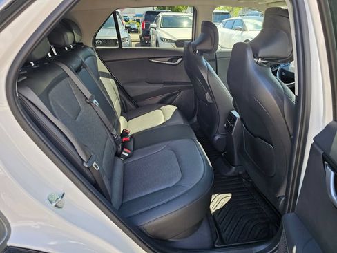 Certified 2023 Kia Niro Wave w/ Wave Preserve Package FWD image 28