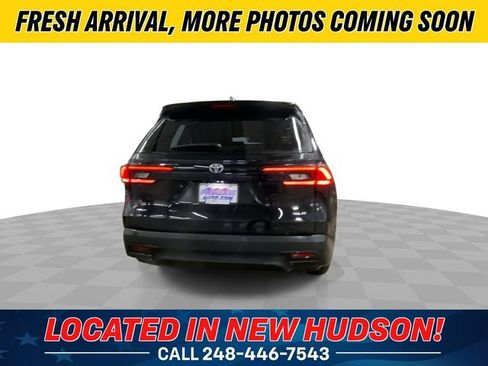 Used 2025 Toyota Grand Highlander AWD image 9