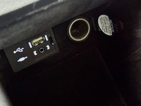 Used 2013 Lexus ES 350 w/ Luxury Pkg image 26