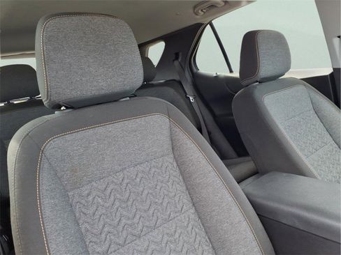 Used 2023 Chevrolet Equinox LT image 15