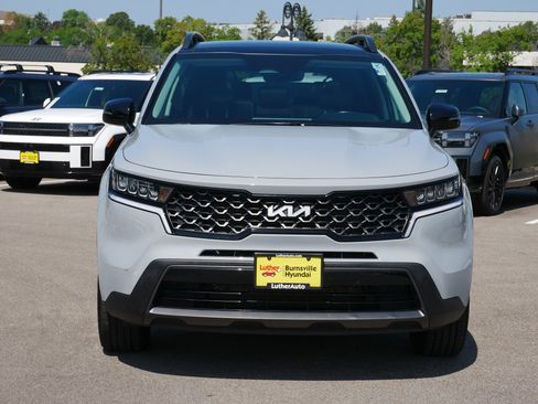 Used 2022 Kia Sorento S w/ Panoramic Sunroof Package AWD/4WD image 2