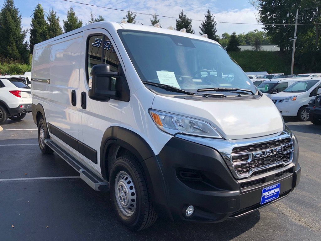 Used 2025 RAM ProMaster 2500 w/ U-Haul Equipment Group FWD image 8