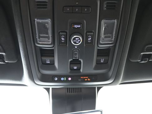 Used 2023 Chevrolet Tahoe Premier w/ Premium Package 2 AWD/4WD image 35