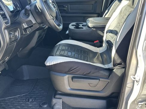 Used 2025 RAM 3500 Tradesman image 9