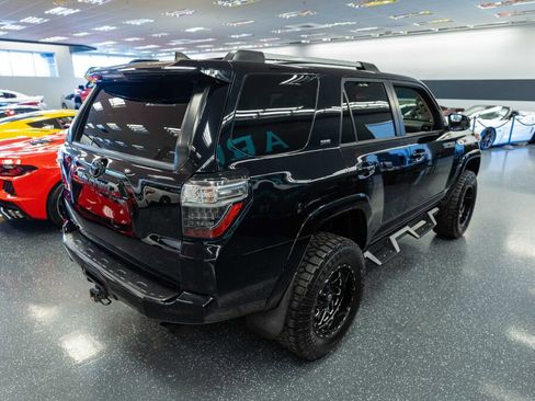 Used 2019 Toyota 4Runner SR5 image 6
