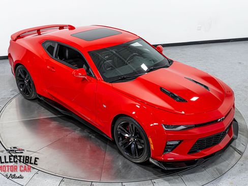 Used 2016 Chevrolet Camaro SS RWD image 37