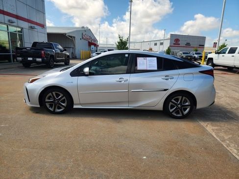 Used 2019 Toyota Prius Limited FWD image 4