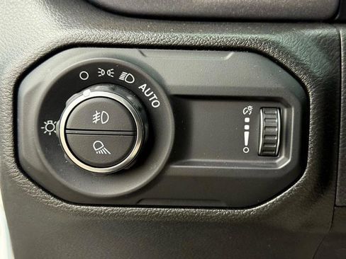 Used 2023 Jeep Gladiator Mojave w/ Trailer Tow Package image 18