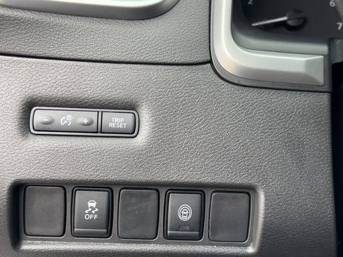 Certified 2023 Nissan Murano SV image 28