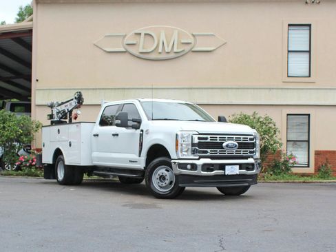 Used 2025 Ford F350 XL w/ XL Chrome Package AWD/4WD image 4