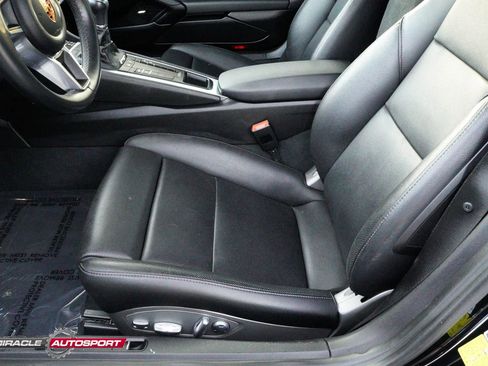 Used 2018 Porsche 718 Cayman image 19