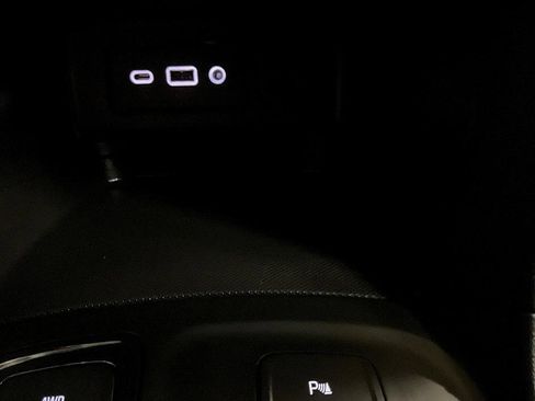 Used 2022 Chevrolet Equinox RS image 22