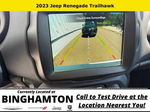 Used 2023 Jeep Renegade Trailhawk AWD/4WD image 16