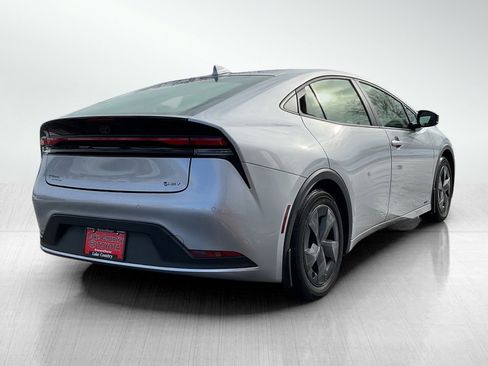Used 2024 Toyota Prius LE image 5