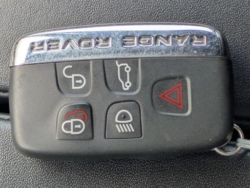 Used 2020 Land Rover Range Rover Velar SV Autobiography Dynamic image 27