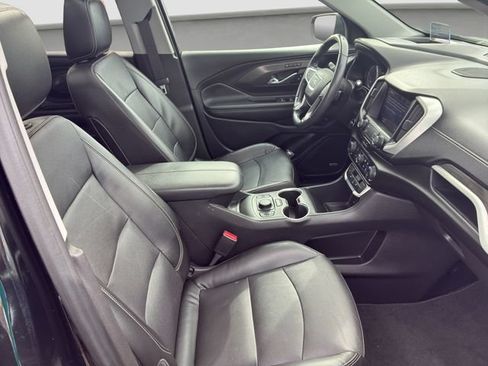 Used 2022 GMC Terrain SLT w/ Infotainment Package II FWD image 9