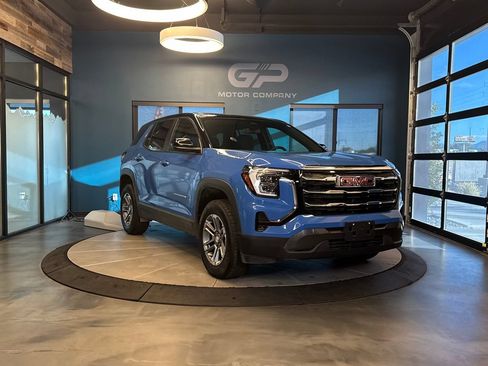 Used 2025 GMC Terrain Elevation AWD/4WD image 1