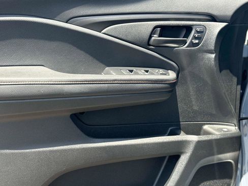 Certified 2025 Honda Ridgeline TrailSport image 17