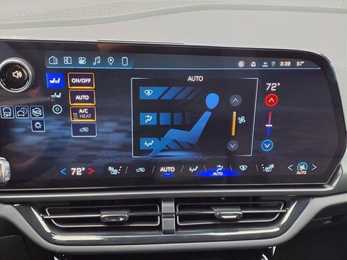 New 2026 Chevrolet Equinox EV RS image 13