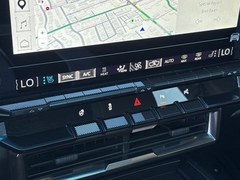 Used 2025 GMC Hummer EV 3X w/ LPO, Dark Essentials Package image 28