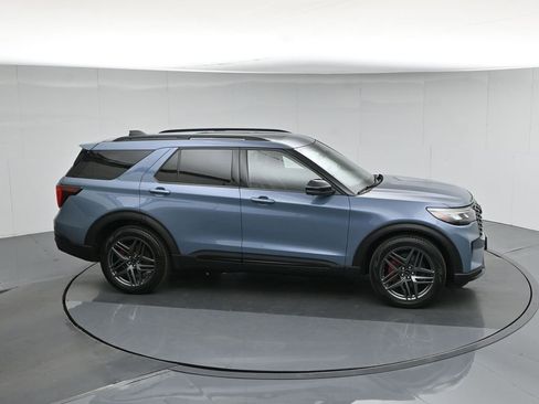 Certified 2025 Ford Explorer ST w/ Sun And Sound Package AWD/4WD image 59