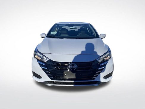 New 2025 Nissan Versa SV image 9