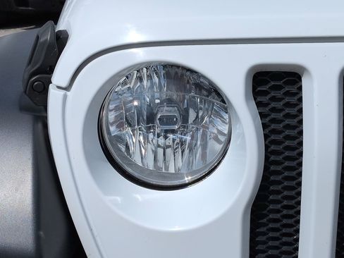 Used 2018 Jeep Wrangler Unlimited Sport S AWD/4WD image 10