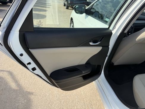 Used 2018 Honda Civic LX image 14