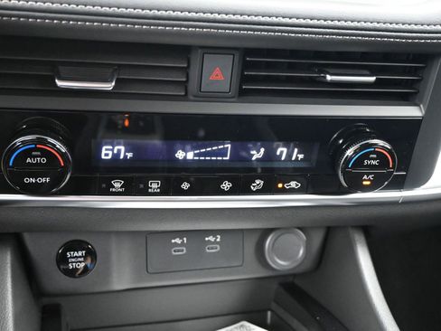 Used 2026 Nissan Rogue SV image 16