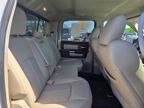 Used 2018 RAM 1500 Laramie AWD/4WD image 12