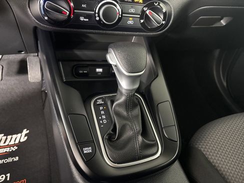 Used 2025 Kia Soul S image 17