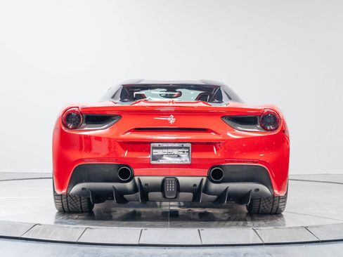 Used 2018 Ferrari 488 Spider RWD image 55