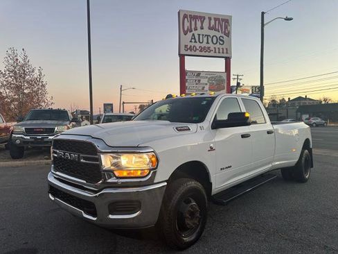 Used 2021 RAM 3500 Tradesman image 9