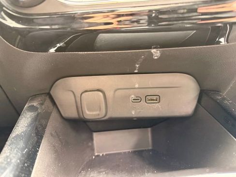 Used 2024 Chevrolet Trax LT w/ Driver Confidence Package image 20