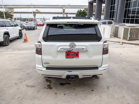 Used 2021 Toyota 4Runner Limited image 8