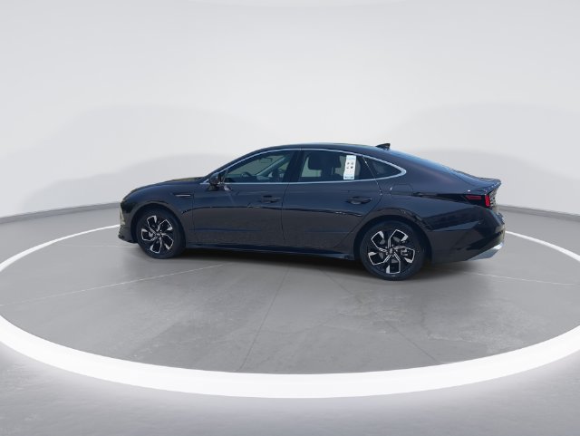 Used 2025 Hyundai Sonata SEL AWD/4WD image 6