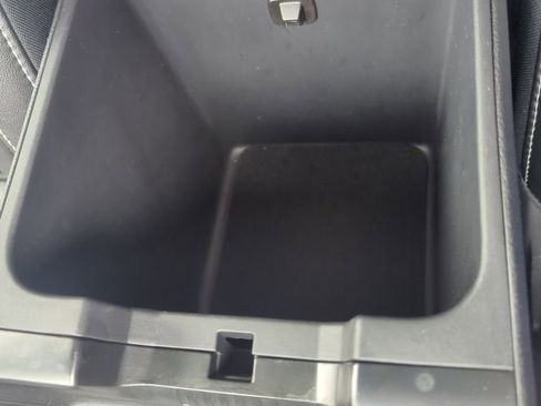 Used 2024 Jeep Grand Cherokee Limited image 41