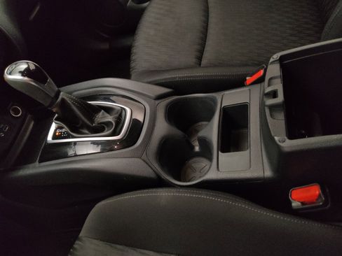 Used 2020 Nissan Rogue S AWD/4WD image 26