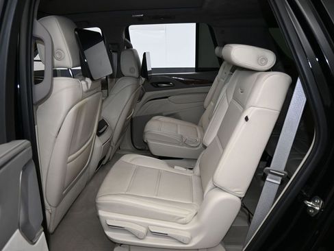 Used 2021 Cadillac Escalade Sport Platinum w/ LPO, ONYX Package image 48