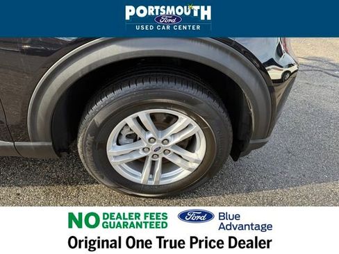 Used 2022 Ford Explorer XLT w/ Equipment Group 202A image 30
