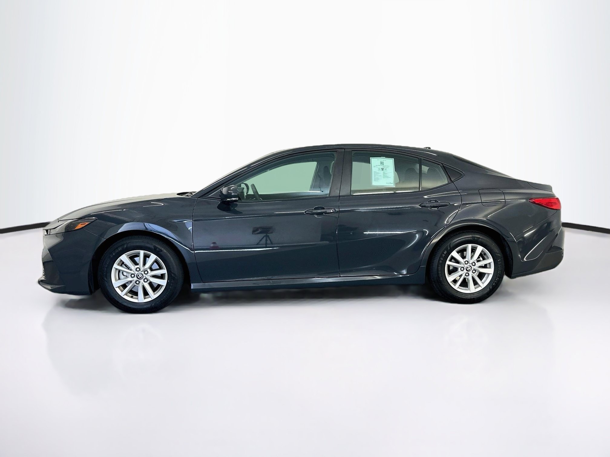 Used 2026 Toyota Camry LE FWD image 4