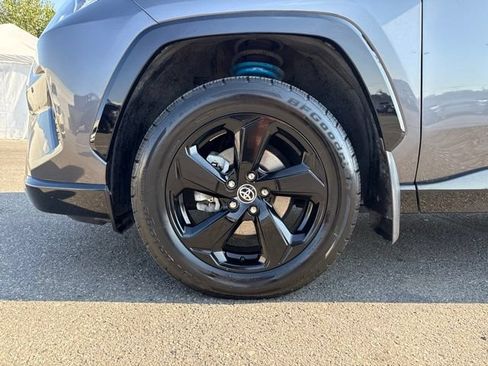 Used 2020 Toyota RAV4 XSE AWD/4WD image 16