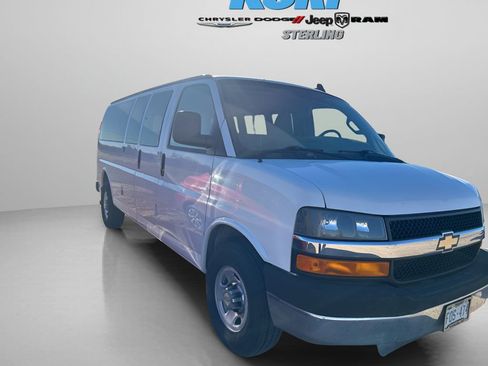 Used 2016 Chevrolet Express 3500 LT w/ LT Preferred Equipment Group image 3