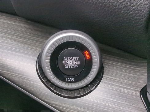 Used 2024 Jeep Wagoneer L Series III w/ Flexible Seating Group image 34