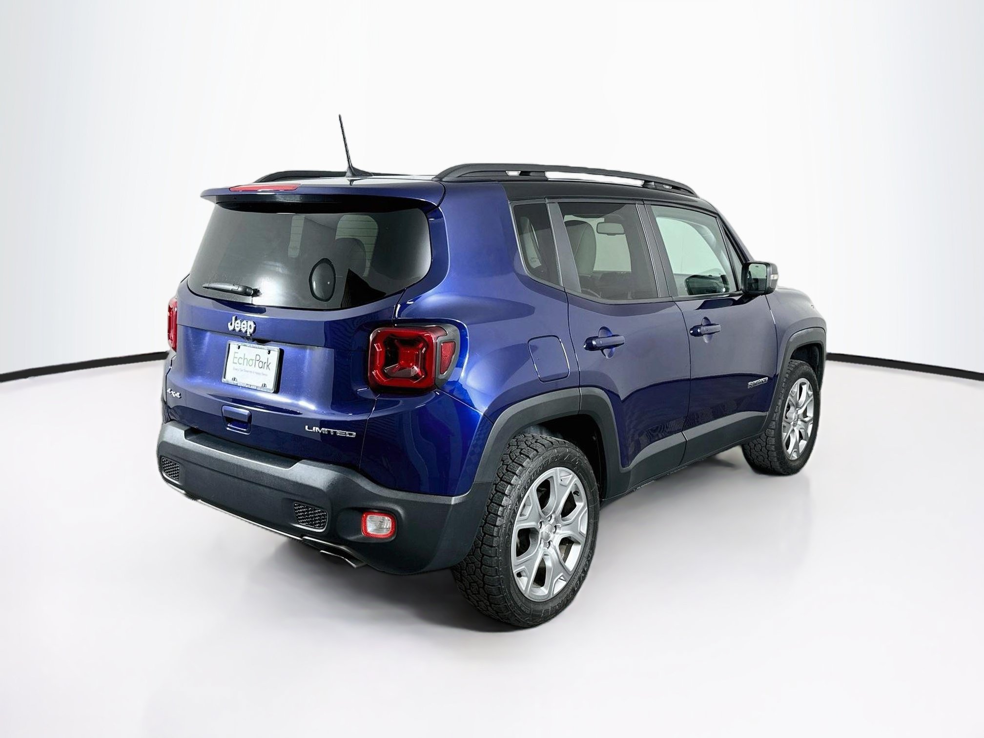 Used 2019 Jeep Renegade Limited w/ LED Lighting Group AWD/4WD image 9