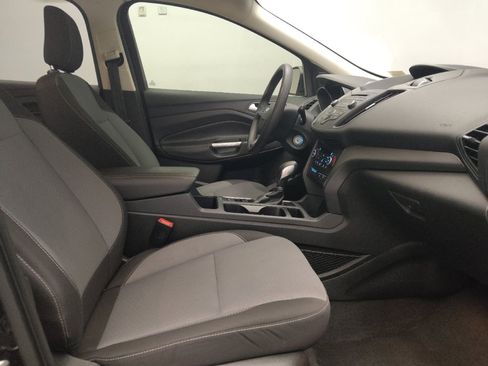 Used 2018 Ford Escape SE image 21
