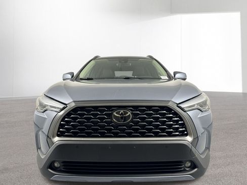 Used 2022 Toyota Corolla Cross XLE image 25