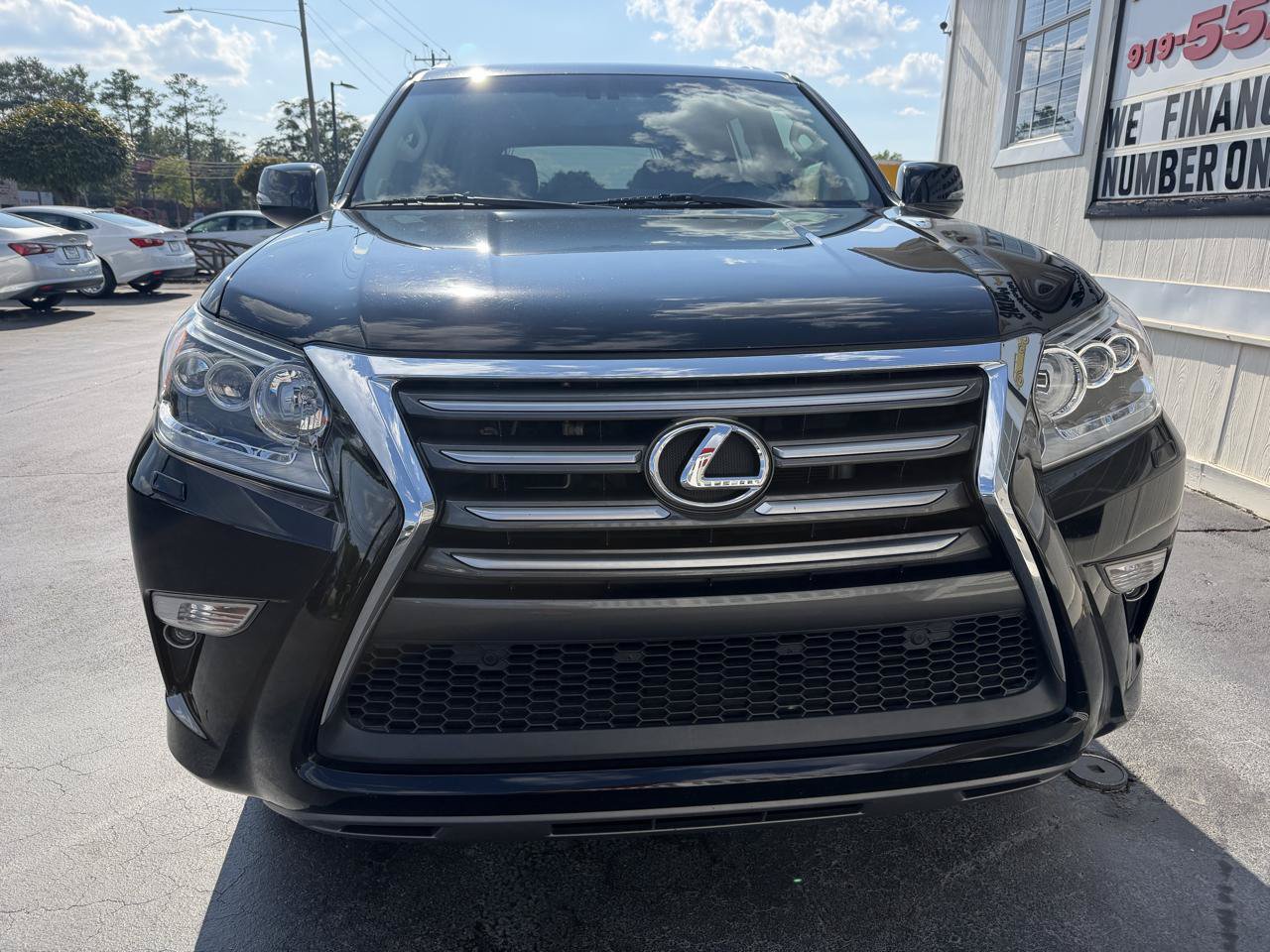 Used 2019 Lexus GX 460 Premium AWD/4WD image 3